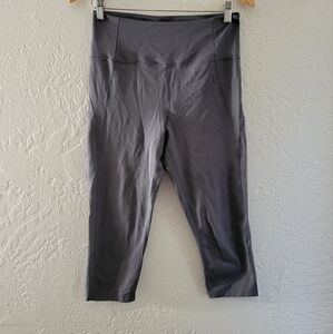 Girlfriend Collective Crops Size Large